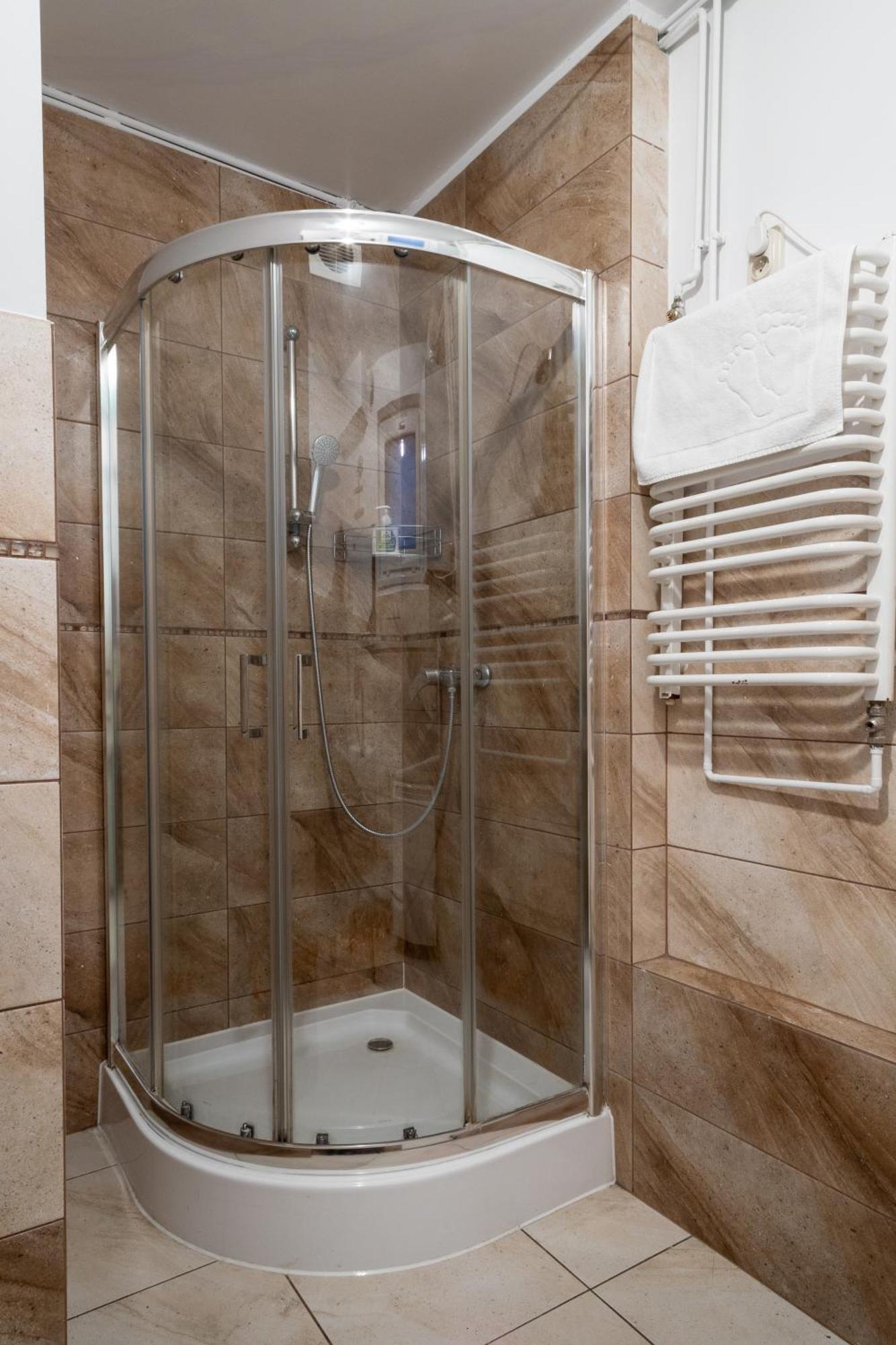 Dwupoziomowy apartament (5 osób dorosłych)
